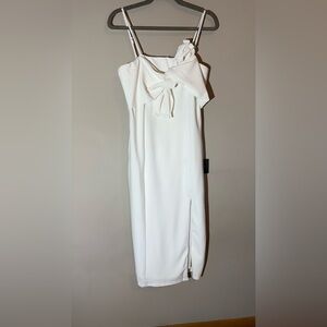 NWT Lulu's White Sheath Dress with Bow Accent and Front Slit LARGE